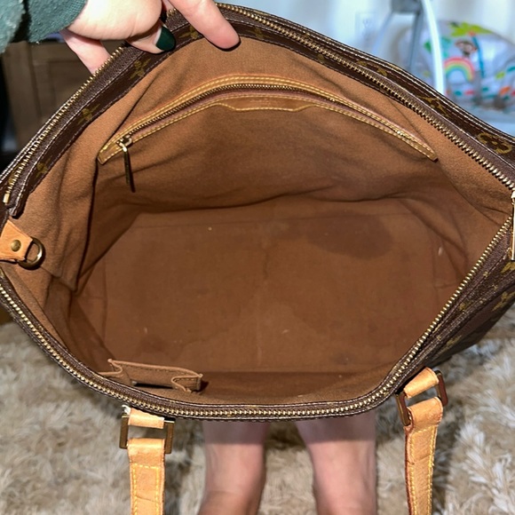 Authentic Louis Vuitton Monogram Cabas Mezzo - Picture 11 of 16